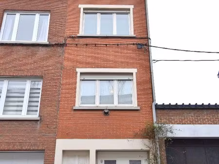 charmante stadswoning met polyvalente ruimte (48 5 m²) en westgericht terras in hartje kor