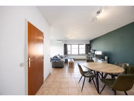 appartement te koop in stabroek met 2 slaapkamers