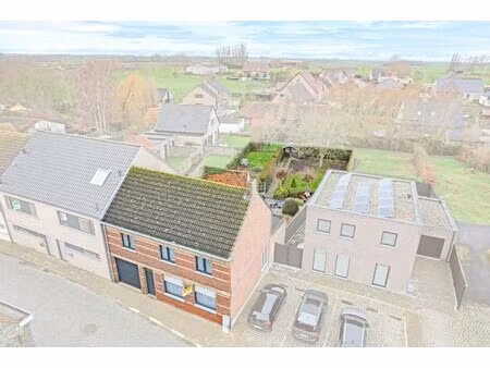 huis te koop in lo-reninge met 3 slaapkamers