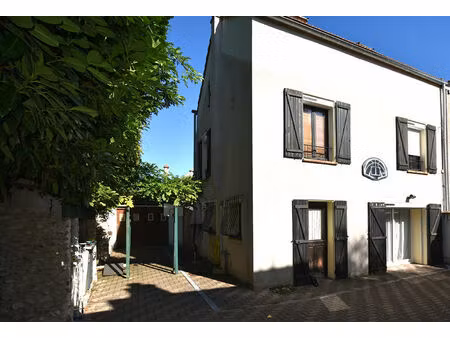 vente maison 5 pièces  99.00m²  varennes