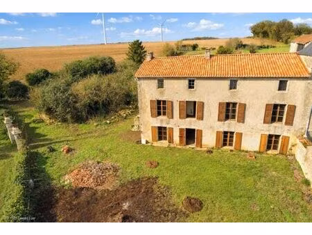 vente maison 8 pièces 253 m² brettes (16240)