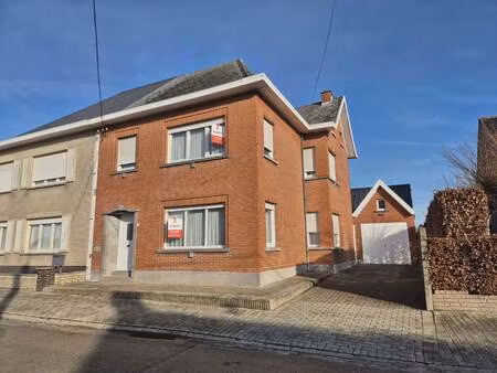 instapklare hob met 3 slaapkamers  tuin en garage