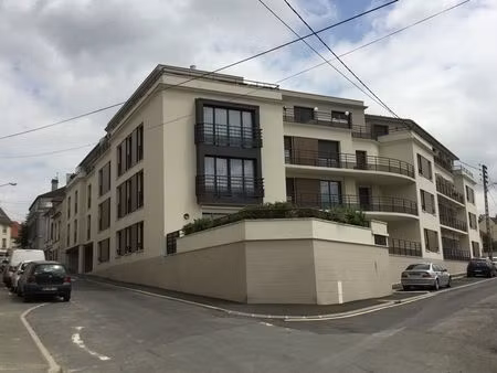 location parking dammartin en goele 77230