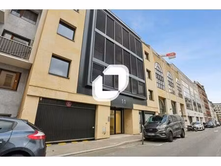 a louer  immeuble independant avec exterieur