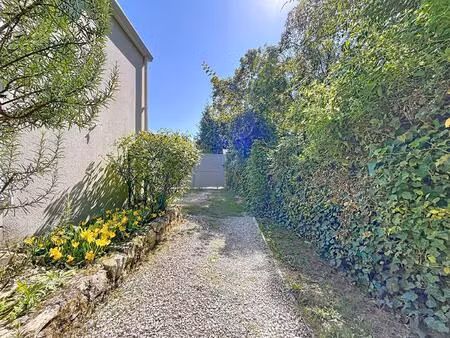 maison à vendre à périgny - 4 pièces  3 chambres  bon état