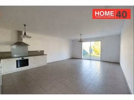 maison entre lac et centre ville. tout à pieds.