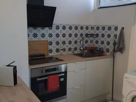 location appartement 1 pièce 32 m² à aramon (30390)