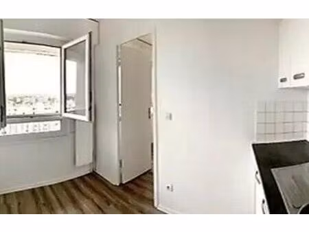 location appartement 2 pièces 33 m² à bordeaux (33000)