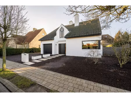 huis te koop in knokke-heist met 4 slaapkamers