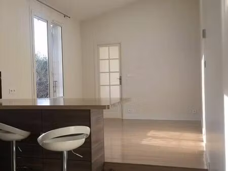 location appartement 2 pièces 33 m² à issy-les-moulineaux (92130)