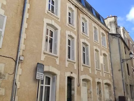 location appartement 2 pièces 39 m² à poitiers (86000)