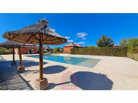 bel appartement dans résidence de vacances