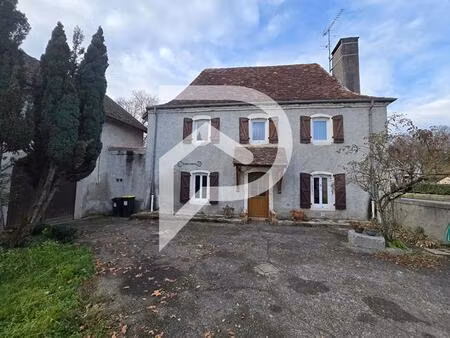 maison béarnaise de 182 m² avec dépendances sur un parc de 3502 m²