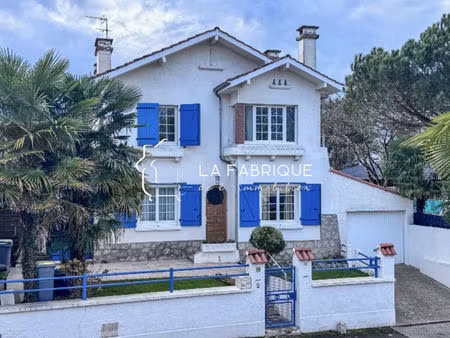 vente maison 8 pièces 173m2 gelos 64110 - 358000 € - surface privée