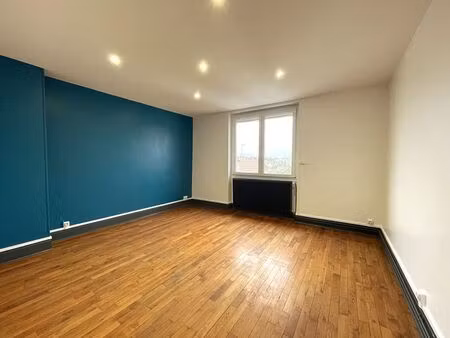 dijon - appartement 4 pièces à louer - 74m2 - 800 € cc - réf: 9304 - bourse immobilière
