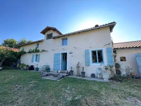 vente maison 8 pièces 240 m² mugron (40250)