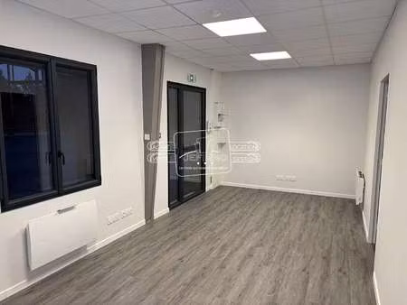 location bureaux et commerces à divatte-sur-loire (44450) : à louer / 283m² divatte-sur-lo