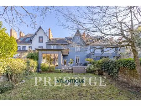 vente maison 8 pièces 180 m² à nantes (44000)  1 260 000 €