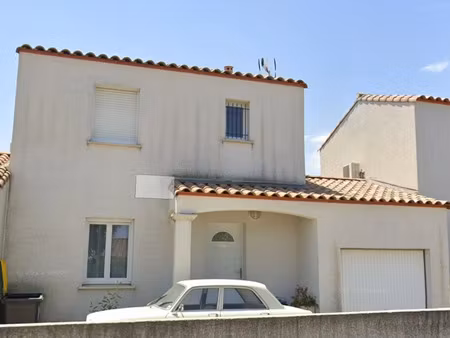location villa 4 pièces 65 m² à calvisson (30420)  870 €