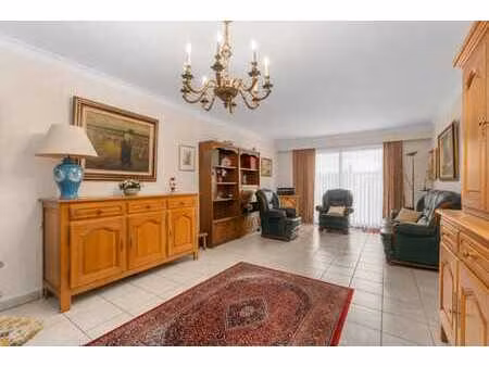 appartement 2 chambres dans environnement verdoyant + parkin