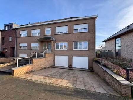 appartement à louer avec jardin et garage