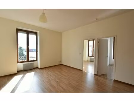 location appartement  52.5 m² t-2 à oullins  631 €