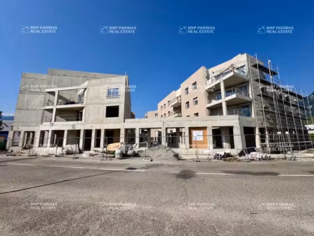 location bureau crolles 38920