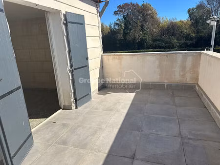 a louer arles monplaisir t2 avec terrasse