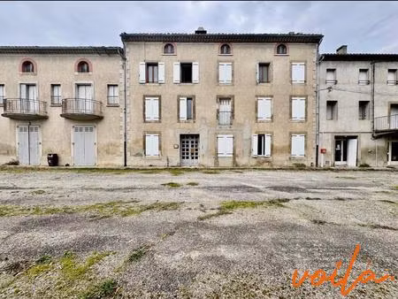 ref : retrospective - ensemble immobilier - 2 ha - garage en pleine campagne