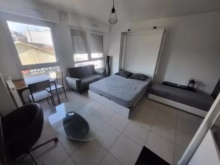 location appartement 1 pièce 28 m² à asnières-sur-seine (92600)