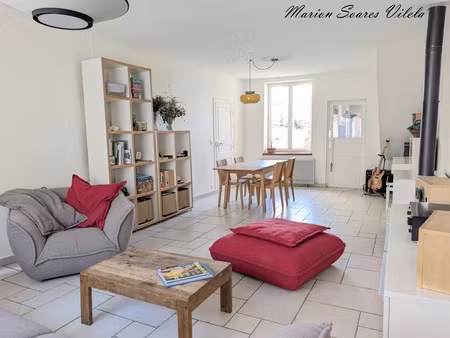 maison de charme rénovée avec jardin intimiste – chaumes-en-brie