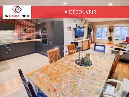 maison familiale charmante de 5 pièces avec jardin  terrasse et garage à orléans.