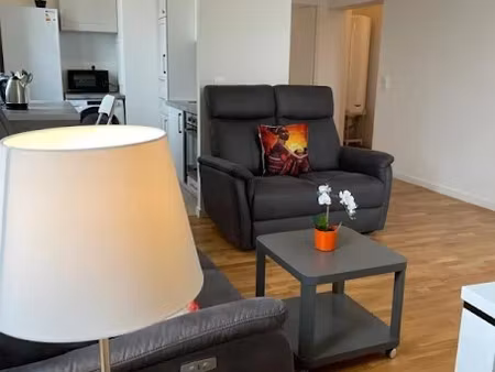 location meublée appartement 4 pièces 87 m² à corbeil-essonnes (91100)  1 480 €