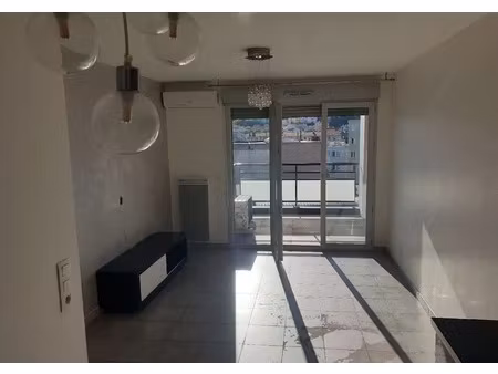location appartement 2 pièces 40 m² à nice (06000)  860 €