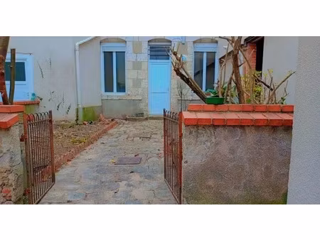 location appartement 3 pièces 52 m² à orleans (45000)  850 €