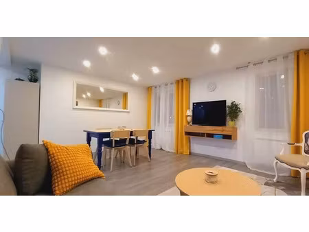 location meublée appartement 2 pièces 50 m² à vaucresson (92420)  1 460 €