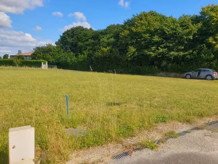 vente terrain 640 m² à aubie-et-espessas (33240)  109 000 €