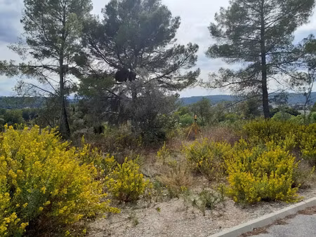 vente terrain 774 m² à draguignan (83300)  165 000 €