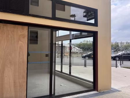 vente locaux professionnels 299 m² à ivry-sur-seine (94200)  570 000 €