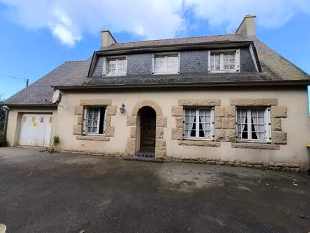 maison lumineuse sur terrain de 2500 m2