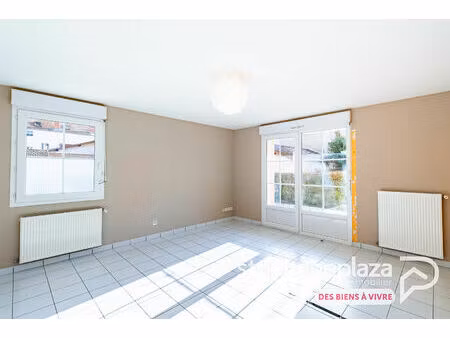 appartement t2 de 56.39m² avec stationnement privatif au centre de villars-les-dombes