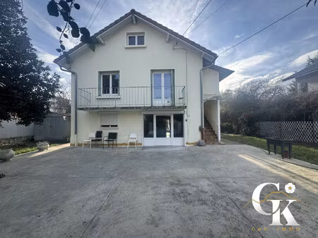 charmante maison ancienne à saint-martin-d'hères