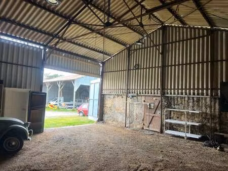 vente garage et parking à pornic (44210) : à vendre / 110m² pornic