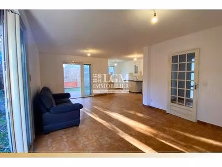 montpellier figuerolles – maison de plain-pied avec jardin au calme  une rareté en cœur de