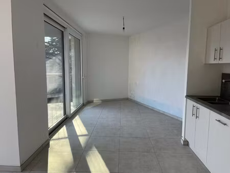 appartement te huur in eeklo met 1 slaapkamer