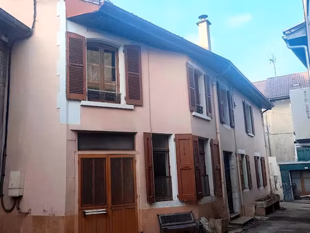 vente propriété 13 pièces 322 m² à saint-geoire-en-valdaine (38620)  125 000 €