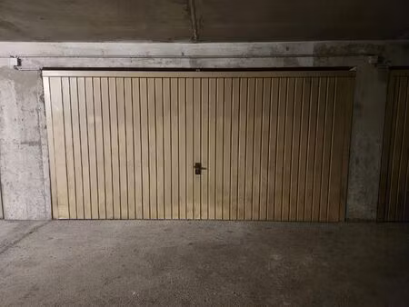 vente garage 23 m² annemasse (74100)