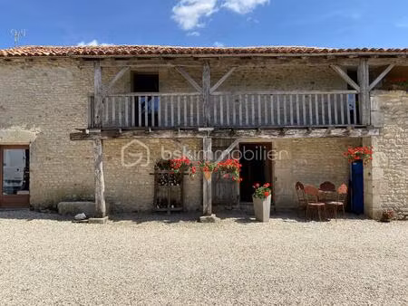 propriete de 248 m² à lizant