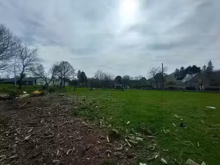 a vendre terrain constructible 713 m²
