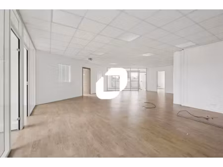 vente bureau nanterre 92000